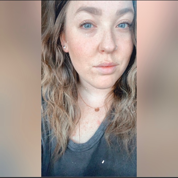 Meet your Posher, Sarah - Picture 2 of 7